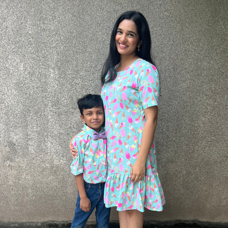 Pastel Ice Cream - Mom and Son Twinning